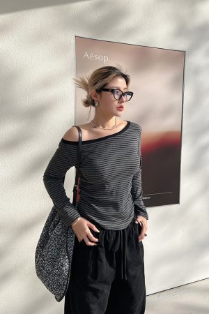 Plus-Size Off-Shoulder Striped Knitted Sweater Top - American Minimalist Slim-Fit Design for Comfortable Y2K Style