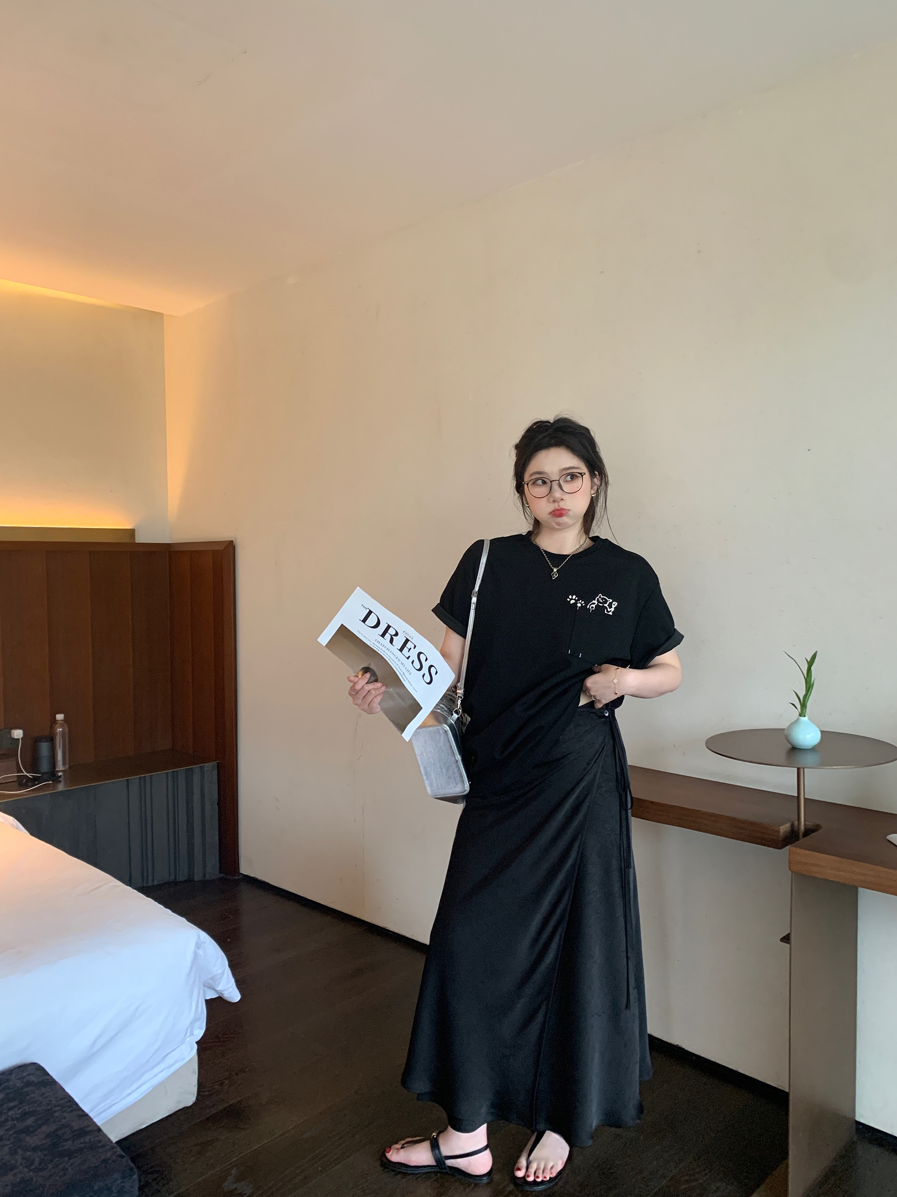 Plus Size One-Piece Satin Skirt with Flowing Diagonal Cut - Elegant Tea Break Beauty Atmosphere, Perfect for 90s and Y2K Styles Plus Size One-Piece Satin Skirt with Flowing Diagonal Cut - Elegant Tea Break Beauty Atmosphere, Perfect for 90s and Y2K Styles