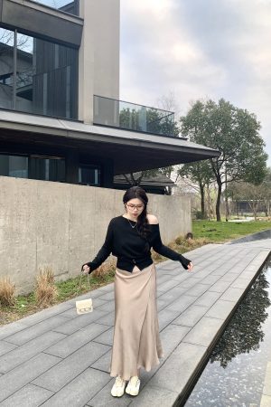 Plus Size One-Piece Satin Skirt with Flowing Diagonal Cut - Elegant Tea Break Beauty Atmosphere, Perfect for 90s and Y2K Styles