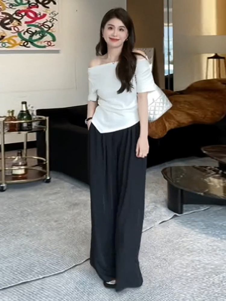 Plus-Size One-Shoulder Short Sleeve T-Shirt for Women - Spicy Girl Irregular Collarbone Summer Top, Slim Fit, Trendy Temperament Style Plus-Size One-Shoulder Short Sleeve T-Shirt for Women - Spicy Girl Irregular Collarbone Summer Top, Slim Fit, Trendy Temperament Style