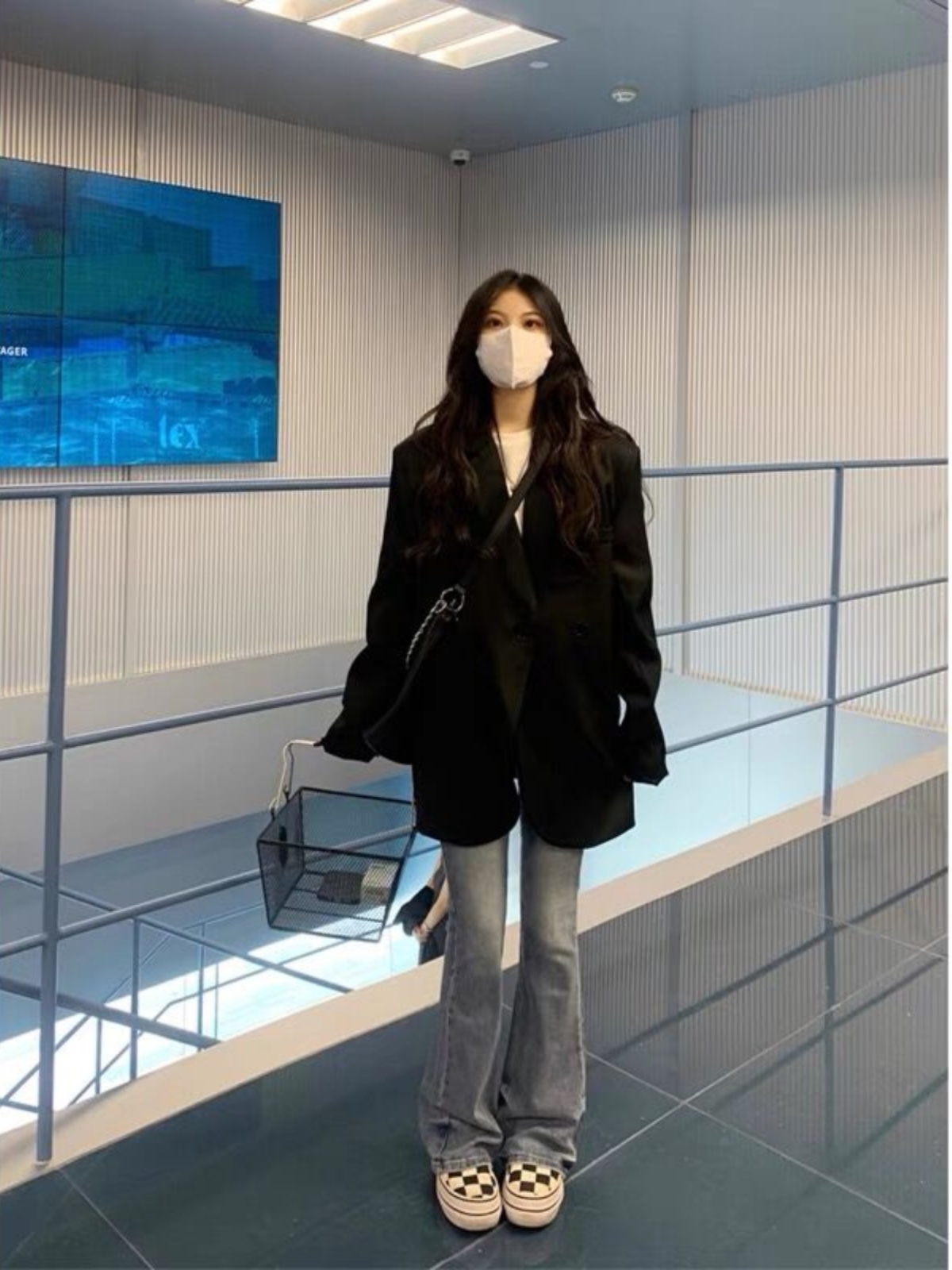 Plus Size Oversized Black Suit Jacket for Women, Casual Loose Blazer, High-End Feel, Spring Autumn 2025 Fashion Plus Size Oversized Black Suit Jacket for Women, Casual Loose Blazer, High-End Feel, Spring Autumn 2025 Fashion