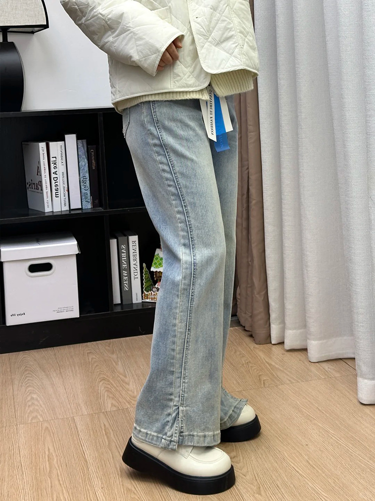 Plus-Size Pear-Shaped Slimming Flared Jeans with Side Slits - Non-Skinny Bell-Bottoms for Petite Women Plus-Size Pear-Shaped Slimming Flared Jeans with Side Slits - Non-Skinny Bell-Bottoms for Petite Women