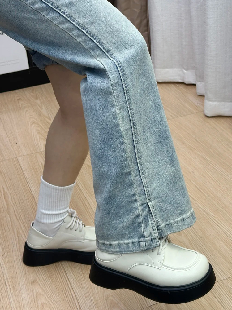 Plus-Size Pear-Shaped Slimming Flared Jeans with Side Slits - Non-Skinny Bell-Bottoms for Petite Women Plus-Size Pear-Shaped Slimming Flared Jeans with Side Slits - Non-Skinny Bell-Bottoms for Petite Women