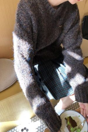 Plus-Size Plaid A-Line Pleated Skirt for Women - Mid-Length Checkered Spring/Summer College Style Skirt