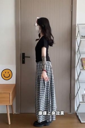 Plus Size Plaid Summer Skirt Pants for Curvy Women, Slimming Wide-Leg Flowy Trousers, Casual 2025 Fashion
