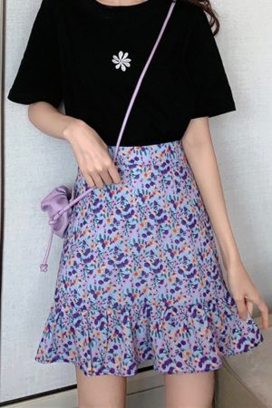 Plus Size Purple Floral Chiffon A-Line Skirt for Women, Summer Fashion, Flattering Fish Tail Mid-Length Style