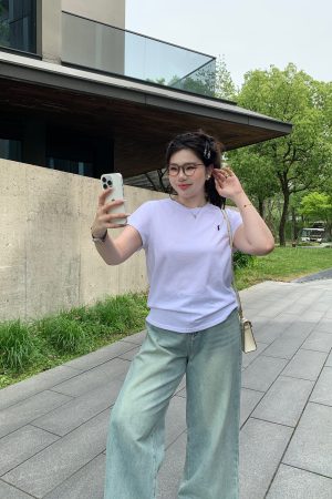 Plus Size Relaxed Fit Short Sleeve T-Shirt for Homebodies - Round Neck Slim Tee in Comfortable Design