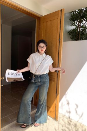 Plus Size Relaxed Old Money Style Short Sleeve Shirt with Flutter Sleeves for High-Ranking Female Protagonists