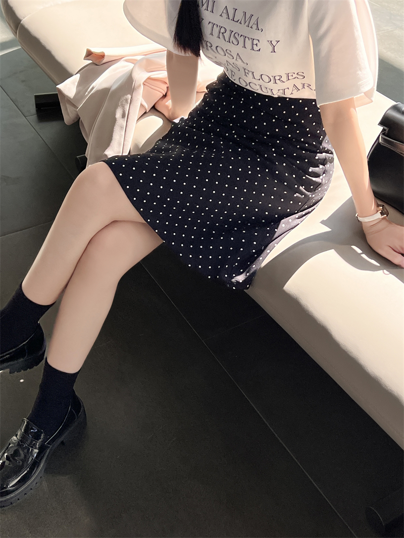 Plus Size Retro Black Polka Dot Half Skirt for Women, Summer A-Line Umbrella Skirt, Petite Bodycon Midi Style Plus Size Retro Black Polka Dot Half Skirt for Women, Summer A-Line Umbrella Skirt, Petite Bodycon Midi Style