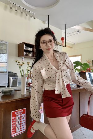 Plus Size Retro Red Polka Dot Shirt with Bow Tie - Hong Kong Style Holiday Top for Chubby Girls, Vintage 90s Fashion