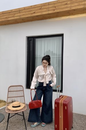 Plus Size Retro Red Polka Dot Shirt with Bow Tie - Hong Kong Style Holiday Top for Chubby Girls, Vintage 90s Fashion