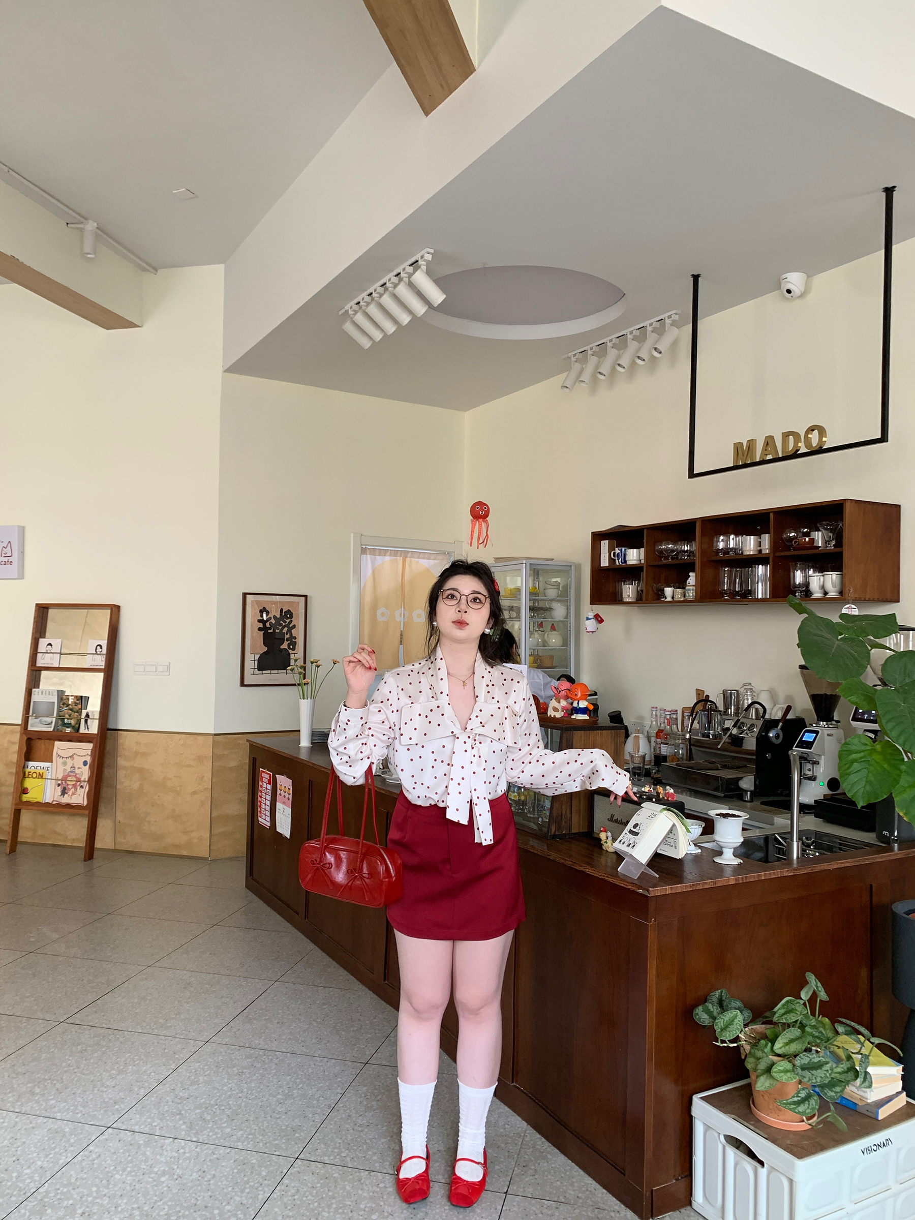 Plus Size Retro Red Polka Dot Shirt with Bow Tie - Hong Kong Style Holiday Top for Chubby Girls, Vintage 90s Fashion Plus Size Retro Red Polka Dot Shirt with Bow Tie - Hong Kong Style Holiday Top for Chubby Girls, Vintage 90s Fashion