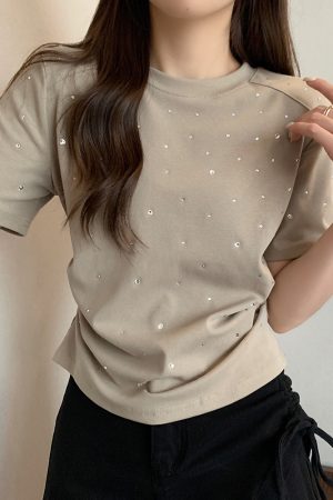 Plus-Size Rhinestone Ruched Short-Sleeve T-Shirt for Summer - Trendy Slimming Design for Women