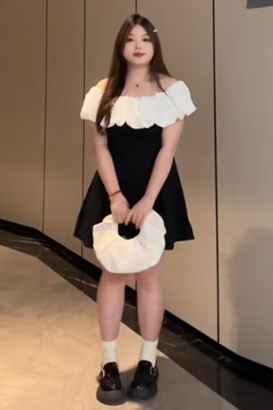 Plus-Size Ruffled Off-Shoulder Sexy Birthday Dress - Fitted Summer Style for Curvy Women, Slimming Aristocratic Look