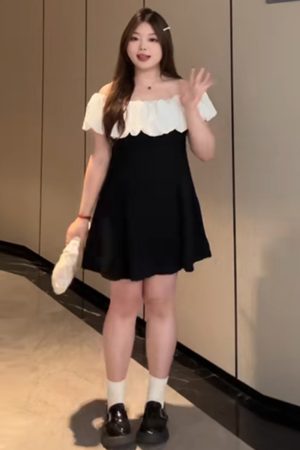 Plus-Size Ruffled Off-Shoulder Sexy Birthday Dress - Fitted Summer Style for Curvy Women, Slimming Aristocratic Look