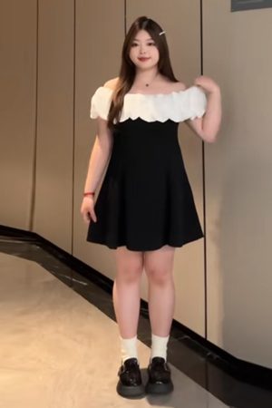 Plus-Size Ruffled Off-Shoulder Sexy Birthday Dress - Fitted Summer Style for Curvy Women, Slimming Aristocratic Look