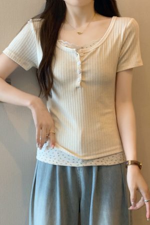 Plus-Size Slim-Fit Short Sleeve Floral Patchwork T-Shirt - Summer Design, Faux Two-Piece Style for Women