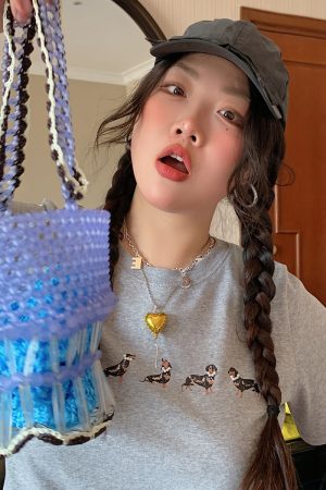 Plus Size Slimming Pearl Short Sleeve T-Shirt for Women - Summer 2025 Round Neck Top with Straight Shoulders, Y2K Style