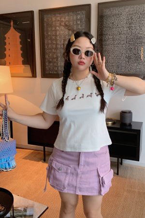 Plus Size Slimming Pearl Short Sleeve T-Shirt for Women - Summer 2025 Round Neck Top with Straight Shoulders, Y2K Style