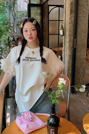 Plus Size Split Short Sleeve T-Shirt for Women - Trendy White Summer Top, Fashionable Niche Design for 2025