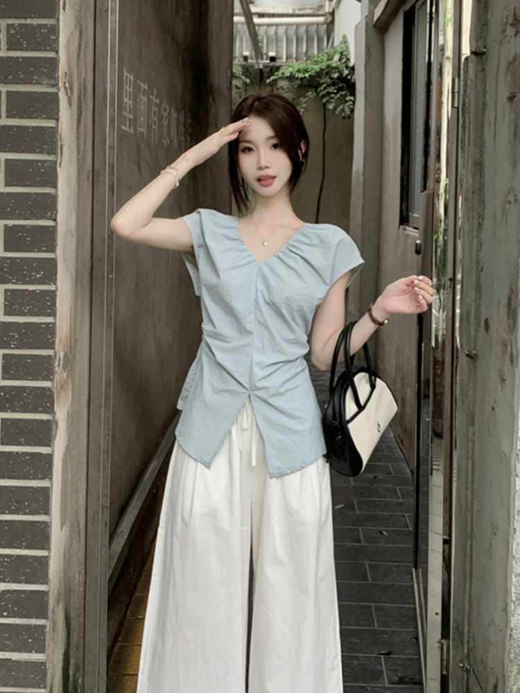 Plus Size Split V-Neck Short Sleeve Shirt for Women - Summer French Style, Waist-Cinching Pleated Elegant Top Plus Size Split V-Neck Short Sleeve Shirt for Women - Summer French Style, Waist-Cinching Pleated Elegant Top