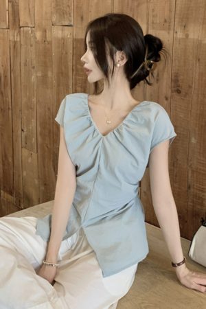 Plus Size Split V-Neck Short Sleeve Shirt for Women - Summer French Style, Waist-Cinching Pleated Elegant Top