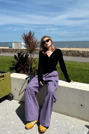 Plus Size Street Style Purple Cargo Pants for Autumn, Loose Paratrooper Design for Outdoor Climbing, Fashionable 2024 Look