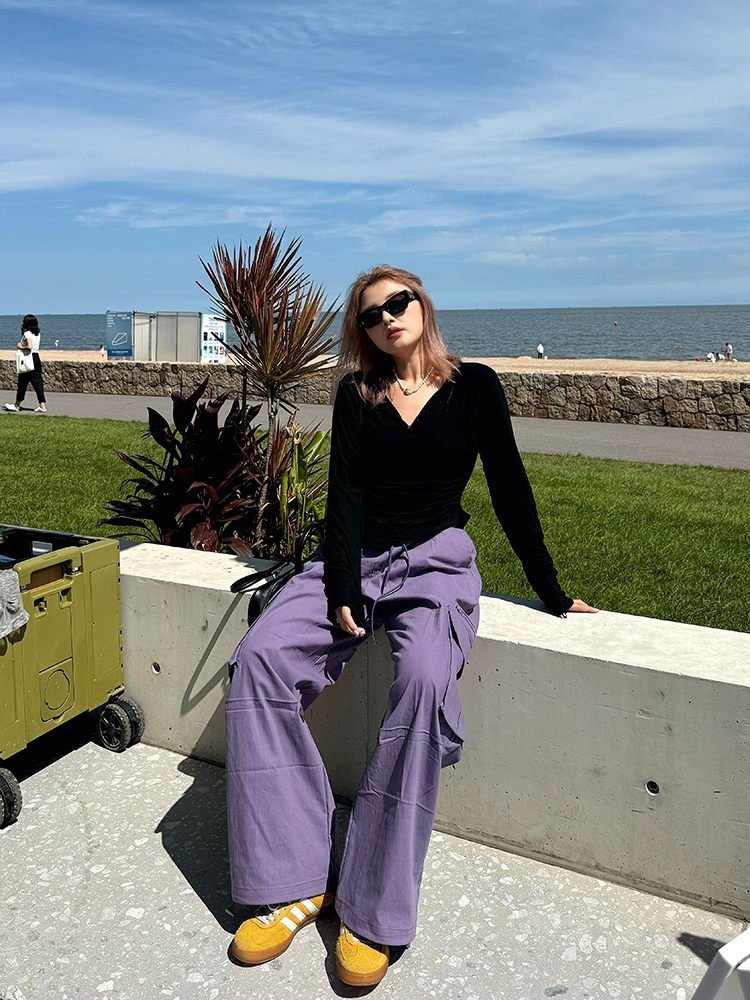 Plus Size Street Style Purple Cargo Pants for Autumn, Loose Paratrooper Design for Outdoor Climbing, Fashionable 2024 Look Plus Size Street Style Purple Cargo Pants for Autumn, Loose Paratrooper Design for Outdoor Climbing, Fashionable 2024 Look