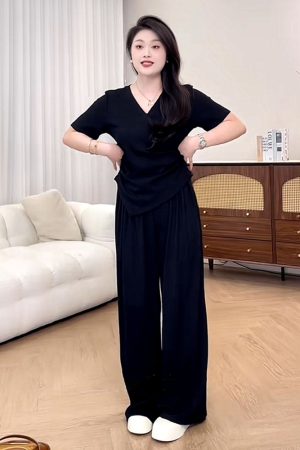 Plus Size Summer Casual Two-Piece Set for Women - Flattering Top & Wide-Leg Pants - Comfortable Relaxed Outfit