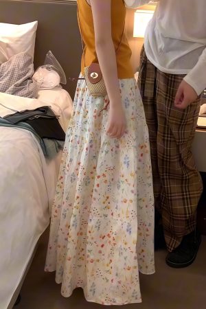 Plus Size Summer Floral Midi Skirt A-Line for Pear-Shaped Figures - Hip-Covering, Slimming Long Skirt for 2025