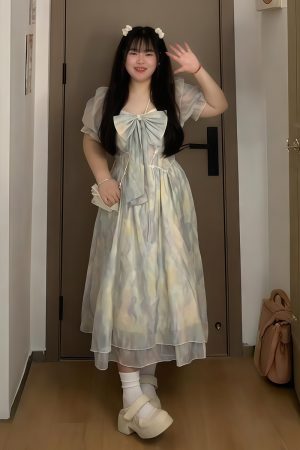 Plus-Size Summer Floral Water Wave Dress for Women, French Style Flattering Waist Fairy Dress, Elegant Blue 90s Inspired Fashion