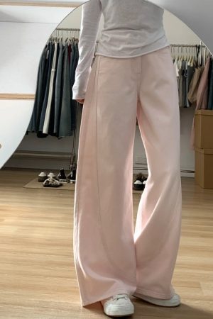 Plus-Size Summer Loose Wide-Leg Scythe Pants, Curved Blade Design, Pink Casual Trousers for a Relaxed Look