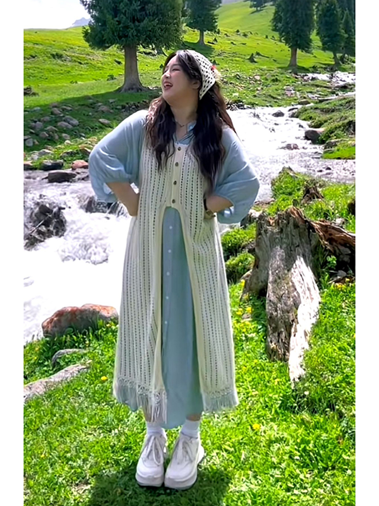 Plus-Size Summer Vacation Two-Piece Set with Tassel Skirt and Hollow-Out Cover-Up Dress - Loose Layered Style for Travel Plus-Size Summer Vacation Two-Piece Set with Tassel Skirt and Hollow-Out Cover-Up Dress - Loose Layered Style for Travel