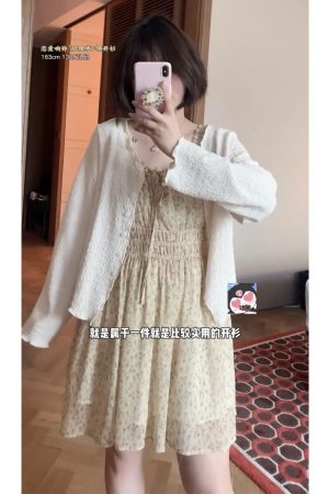 Plus-Size Textured V-Neck Knitted Cardigan for Women - Spring Loose-Fitting, Slimming, Youthful, Sun-Protective Layering Top