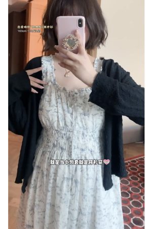 Plus-Size Textured V-Neck Knitted Cardigan for Women - Spring Loose-Fitting, Slimming, Youthful, Sun-Protective Layering Top