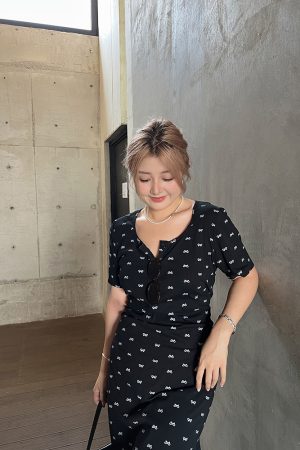 Plus Size Two-Color Bowknot Polka Dot Ruffled Long Bodycon Dress - Sweet and Spicy Pleated Style for Chic 90s Vibes