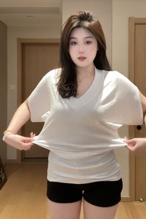 Plus-Size V-Neck Short Sleeve T-Shirt for Women, Flattering Batwing Sleeve Top, Unique Summer Style, Chic and Comfortable