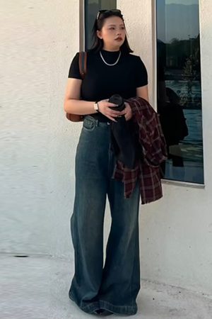 Plus Size Vintage French Style Slimming Black Half-High Neck Short Sleeve Top - Trendy Summer T-Shirt for Women