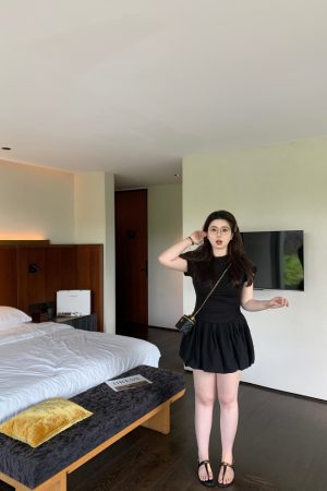 Plus Size White Floral Bud Puffy Half Skirt - Slimming Cloud Alice Style Short Skirt for a Chic 90s Y2K Look