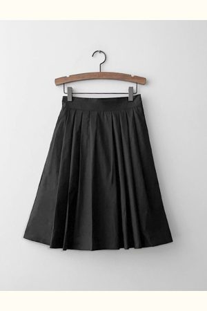 Plus-Size White High-Waisted A-Line Half Skirt for Pear-Shaped Women, Summer Mid-Length Style for Curvy Figures and Thick Thighs