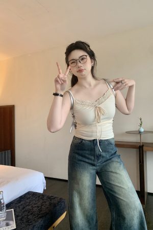 Plus Size White Lace Edge Layered Camisole Tank Top - Slightly Chubby Inner Layer, Perfect for Y2K and Korean Style Outfits