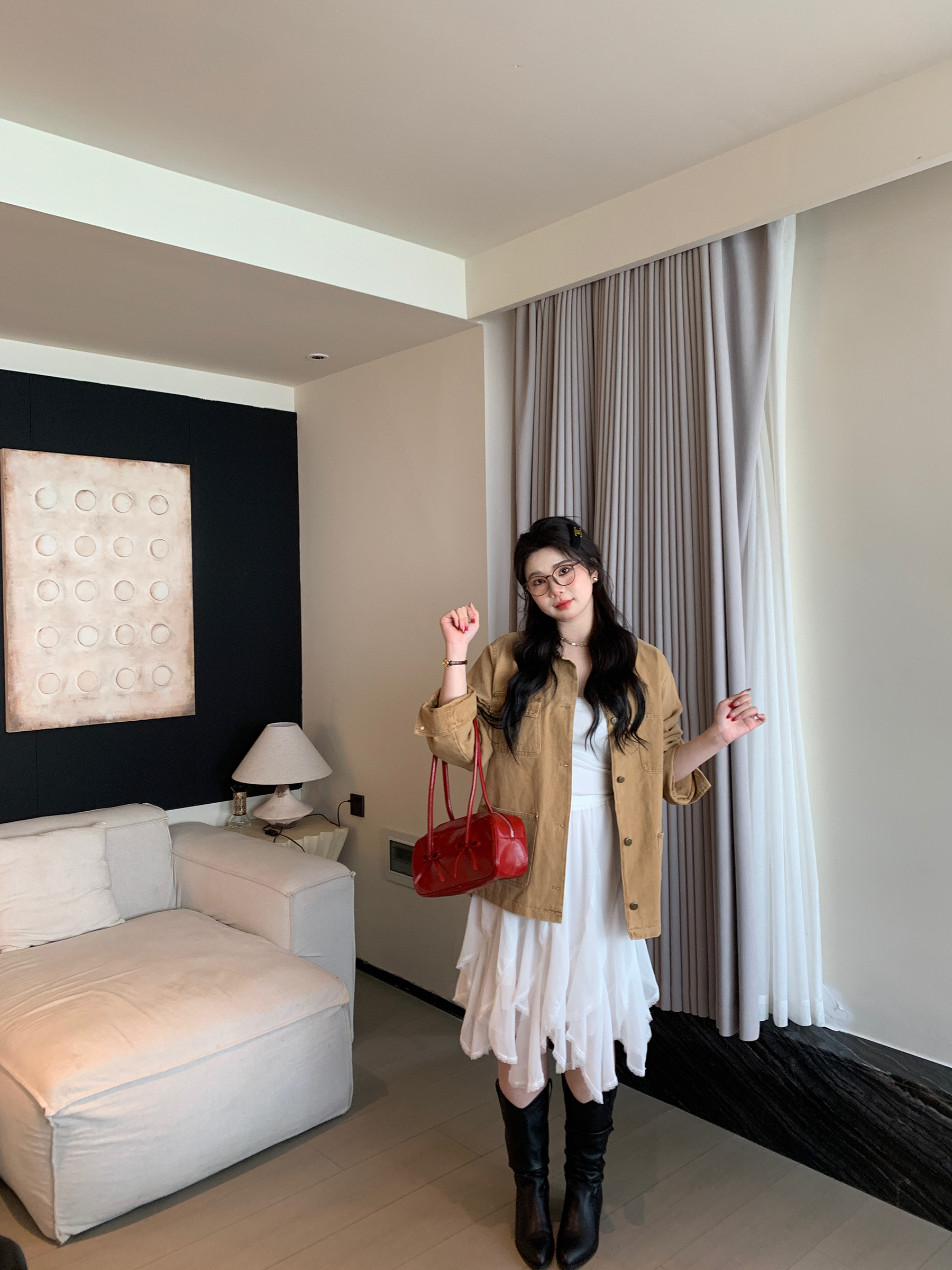 Plus-Size White Layered Chiffon Mesh Skirt, Irregular Hem, Manga-Style Sweet Bean Design, Trendy Korean Fashion Plus-Size White Layered Chiffon Mesh Skirt, Irregular Hem, Manga-Style Sweet Bean Design, Trendy Korean Fashion