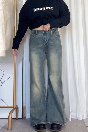 Plus-Size Wide-Leg Jeans for Pear-Shaped Figures, Loose Fit for Short Women, Flattering for Thick Thighs and Wide Hips