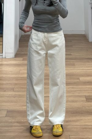 Plus Size Wide-Leg Straight-Leg Jeans for Women - White Loose Fit, Perfect for Pear-Shaped Bodies with Thick Legs and Wide Hips