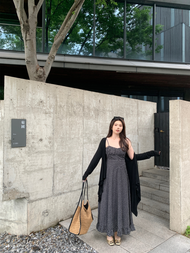 Plus Size Windbreaker Cardigan with Irregular Hem and Shawl Collar - Sun Protection, Stylish and Comfortable Outerwear Plus Size Windbreaker Cardigan with Irregular Hem and Shawl Collar - Sun Protection, Stylish and Comfortable Outerwear