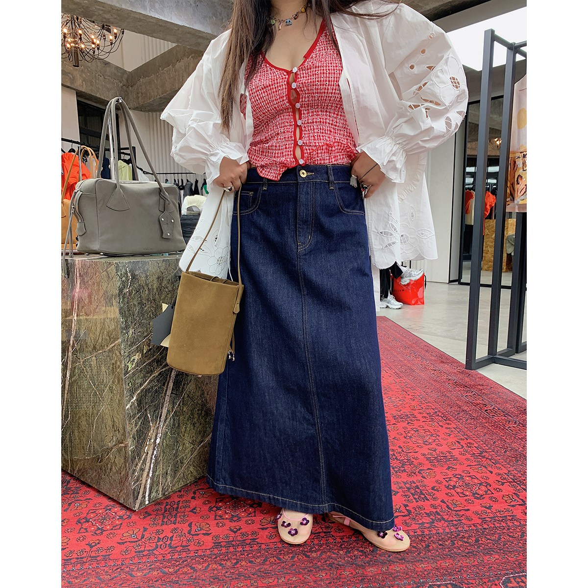 Plus-Size Women's A-Style Mid-Length Skirt & Straight-Leg Jeans - Spring/Summer 2025 Fashion Essentials Plus-Size Women's A-Style Mid-Length Skirt & Straight-Leg Jeans - Spring/Summer 2025 Fashion Essentials