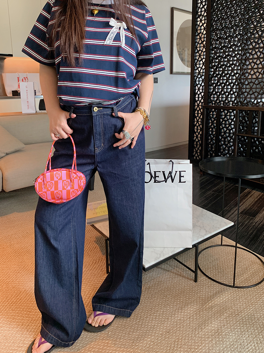 Plus-Size Women's A-Style Mid-Length Skirt & Straight-Leg Jeans - Spring/Summer 2025 Fashion Essentials Plus-Size Women's A-Style Mid-Length Skirt & Straight-Leg Jeans - Spring/Summer 2025 Fashion Essentials