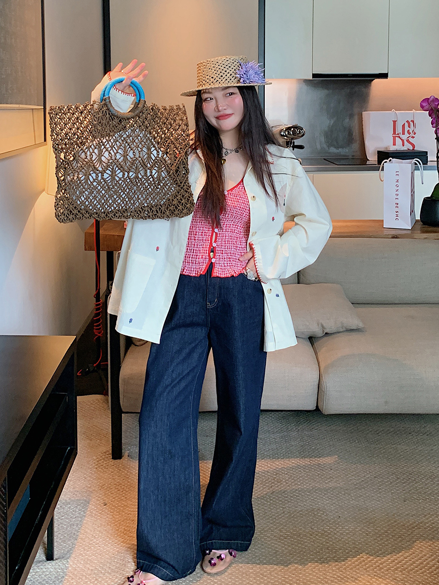 Plus-Size Women's A-Style Mid-Length Skirt & Straight-Leg Jeans - Spring/Summer 2025 Fashion Essentials Plus-Size Women's A-Style Mid-Length Skirt & Straight-Leg Jeans - Spring/Summer 2025 Fashion Essentials