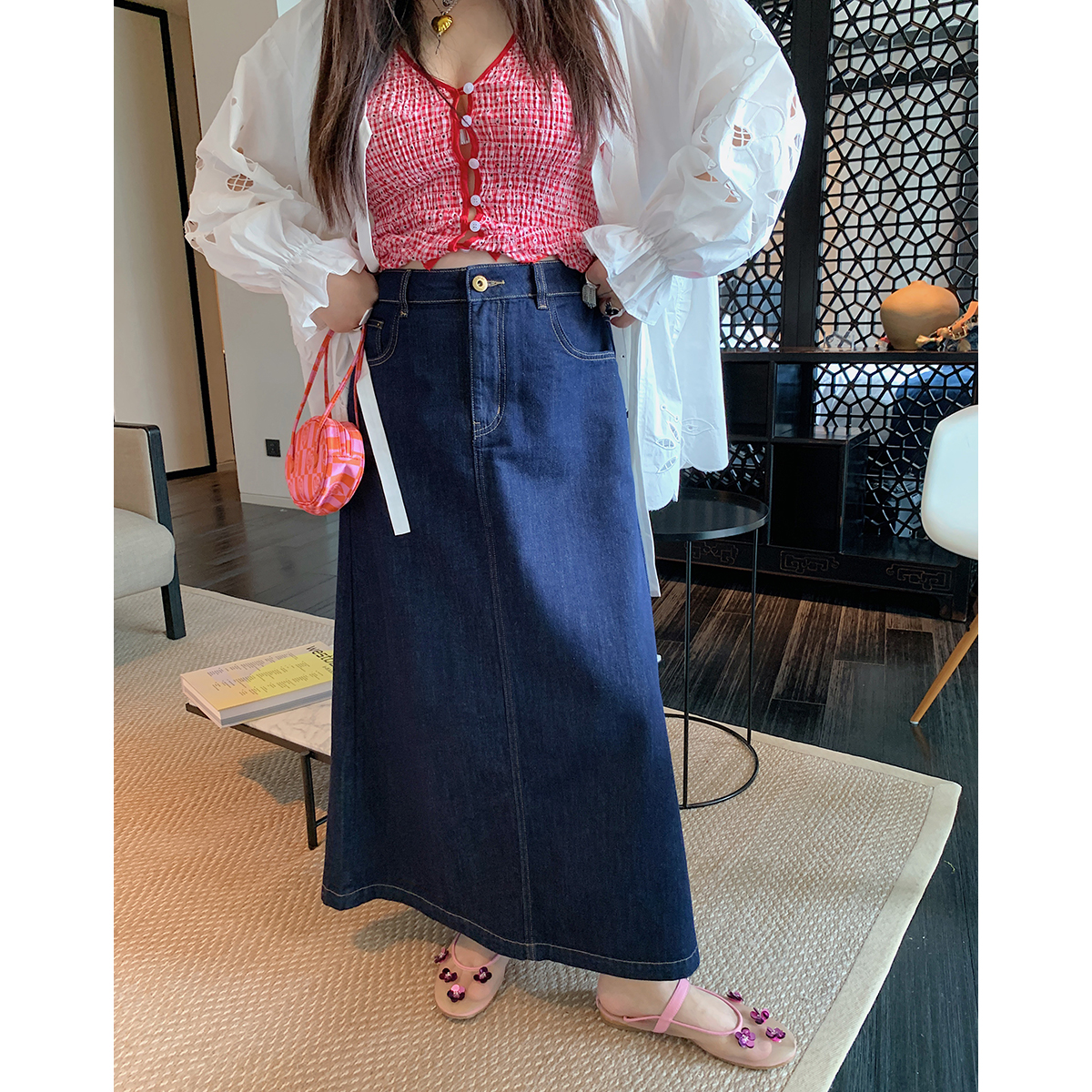 Plus-Size Women's A-Style Mid-Length Skirt & Straight-Leg Jeans - Spring/Summer 2025 Fashion Essentials Plus-Size Women's A-Style Mid-Length Skirt & Straight-Leg Jeans - Spring/Summer 2025 Fashion Essentials