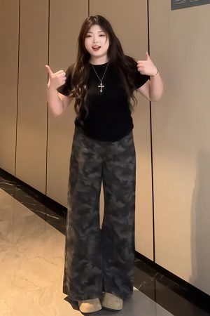 Plus-Size Women's American Retro Camouflage Flared Denim Pants â€“ Summer Wide-Leg Workwear Trousers for a Flattering Fit